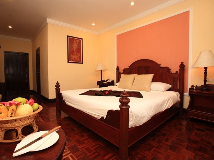 Villa Santi Hotel Luang Prabang Exterior photo